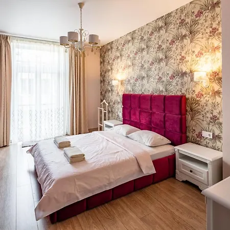 Apartament Romari Гнатюка 3 Lwów Zewnętrze zdjęcie